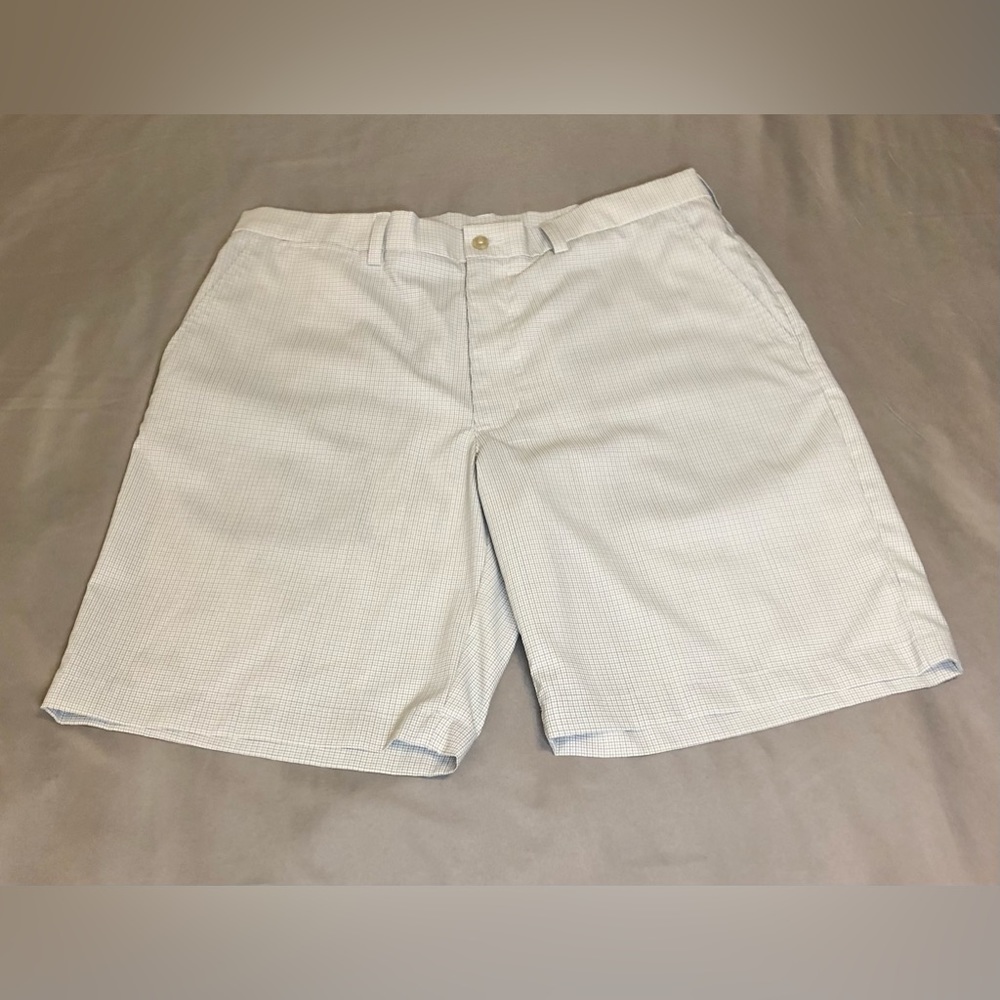 PGA Tour Men’s Golf Shorts Size 36